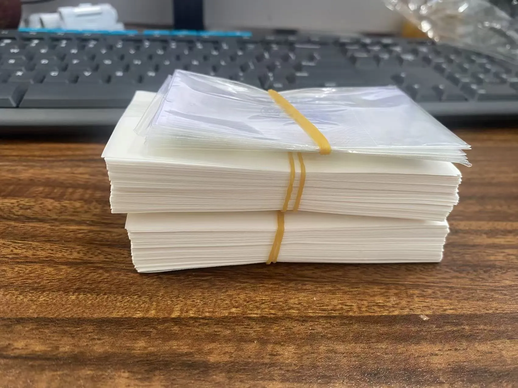 JOJO Pac ஹாலோகிராம் கிரெடிட் கார்டு ஸ்டிக்கர் பாகிஸ்தானுக்கு அனுப்பப்பட்டது