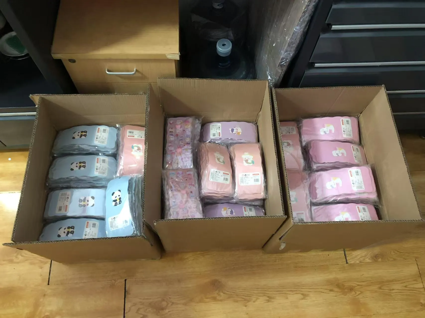 நீங்கள் அழுத்தும் பிட்டம் வடிவ ஸ்டிக்கர்களை விரும்புகிறீர்களா?